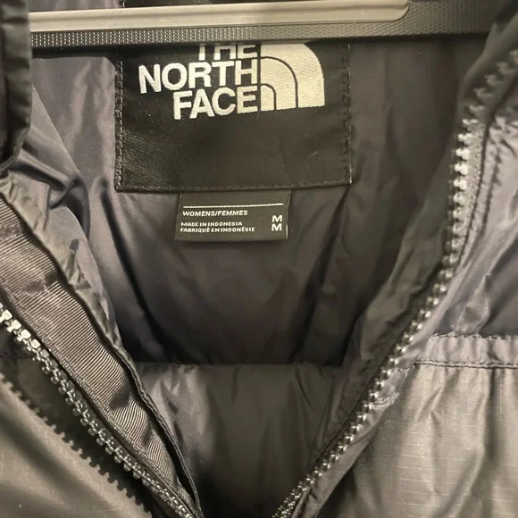 The North Face Women's Long Black Puffer Jacket - Picture 3 of 3